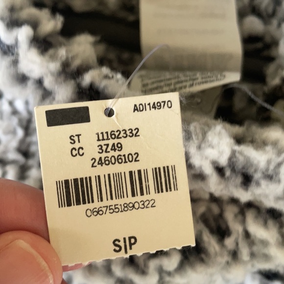 NWT Victoria’s Secret Pink grey sherpa fleece size small - Picture 6 of 11